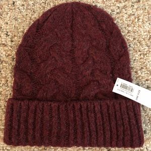 Woman’s Old Navy Burgundy Beanie
